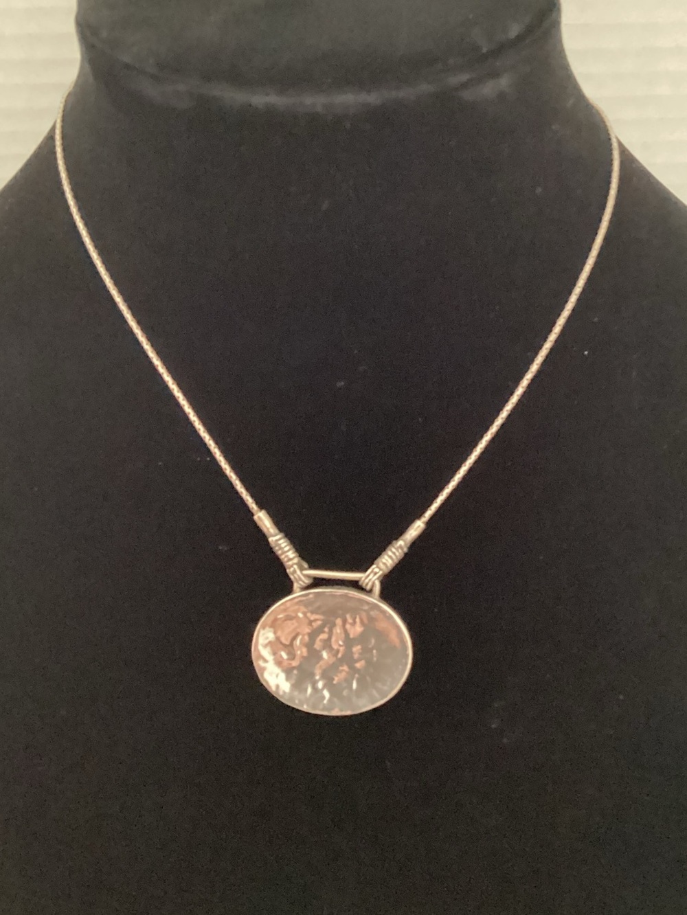 Silpada hammed pendant necklace